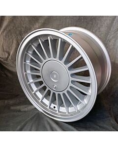 Alufelge 8x16 Maxilite Alpina silber/schwarzer Mittenteil BMW