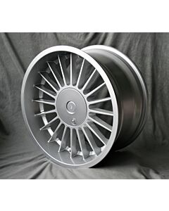 Alufelge 9x18 Maxilite Alpina silber/schwarzer Mittenteil BMW